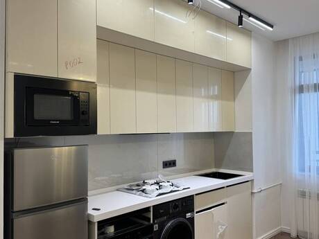 3-room apartment for rent, 85 m², Avant Park: 1 100 ₼/mo 3