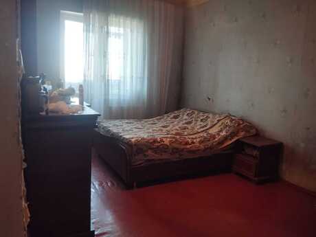 Xalqlar Dostluğunda 3 otaqlı köhnə tikili mənzil satılır, 92 m², 176 000 AZN, şəkil 2 / 12