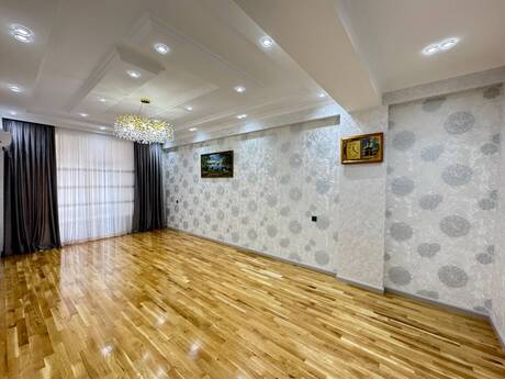 Объявление №6494428 - Баку, м. Кара Караев, 3-комн., 130 м², 12/14 этаж