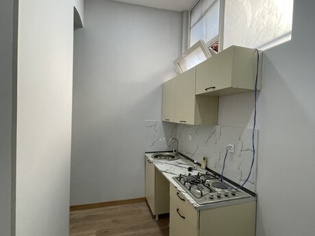 1-комнатная квартира, 40 м², 28 May: 132 000 ₼ 4