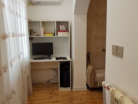 Продаётся 2-комнатная квартира в старом фонде, 8-ci mikrorayon, 60 м², 190 000 AZN, фото 4 / 12