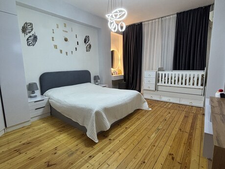 2 rooms · 43 m² · floor 3/6, Qurtuluş 93