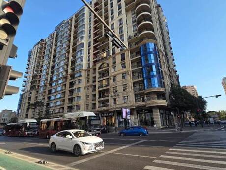 Объявление №6494638 - Баку, м. Элмляр Академиясы, 5-комн., 322 м², 9/17 этаж