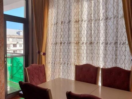 3 otaq · 82 m² · 7/17 mərtəbə, Zümrüd Residence