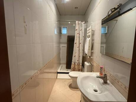 Kirayə 4 otaqlı mənzil, 100 m², Nizami: 1 100 ₼/ay 4