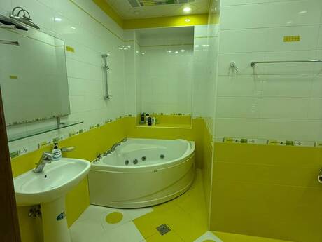 Gənclikdə 4 otaqlı yeni tikili mənzil kirayə verilir, 244 m², 1 400 AZN/ay, şəkil 3 / 12