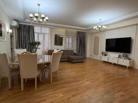 3-room apartment, 175 m², Gənclik: 290 000 ₼ 2
