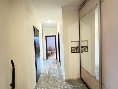3-room apartment, 171 m², 8 Noyabr: 400 000 ₼ 4