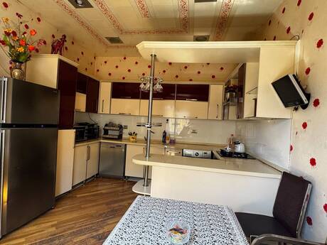 5 otaqlı həyət evi, 150 m², Badamdar: 400 000 ₼ 5