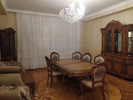 3-room apartment for rent, 130 m², Gənclik: 1 200 ₼/mo 2