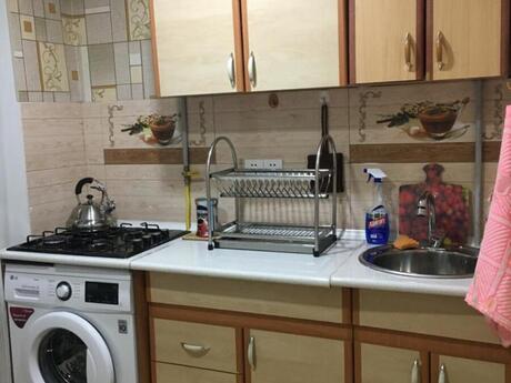 1 rooms · 37 m² · floor 3/5, Neftçilər