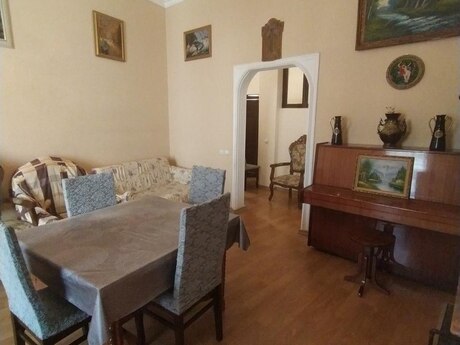 6 otaqlı mənzil, 180 m², İçəri Şəhər: 2 500 000 ₼ 4