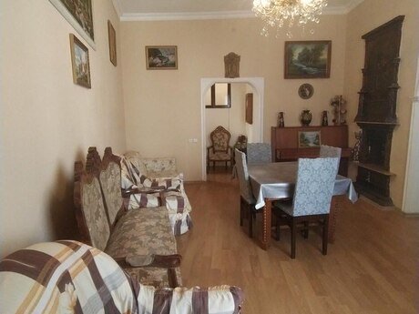6 otaqlı mənzil, 180 m², İçəri Şəhər: 2 500 000 ₼ 5