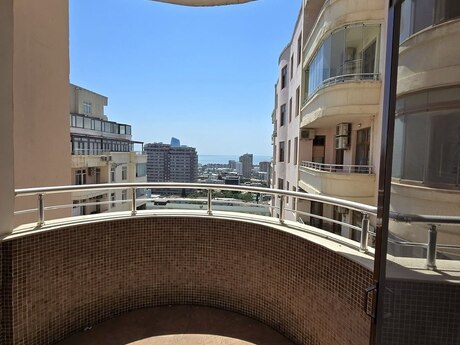 Elan №6495360 - Bakı, 28 May m., 3 otaqlı, 161 m², 13/16 mərtəbə