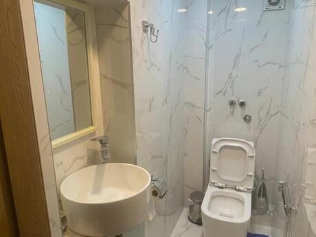 Kirayə 3 otaqlı mənzil, 100 m², İçəri Şəhər: 1 000 ₼/ay 3