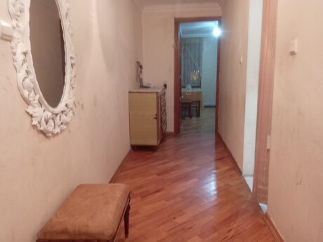 Kirayə 3 otaqlı mənzil, 80 m², İnşaatçılar: 150 ₼/ay 4