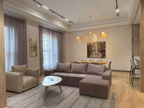 2-room apartment for rent, 72 m², Ağ şəhər: 2 200 ₼/mo 3