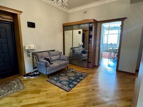 3 rooms · 168 m² · floor 2/17, Elmlər Akademiyası