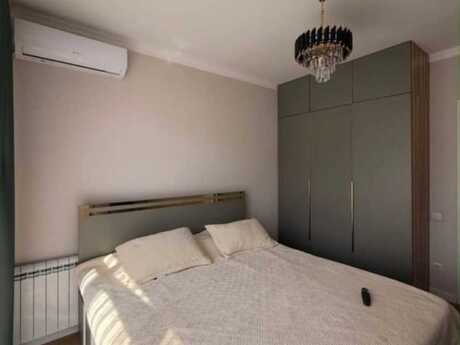2-room old-build apartment for sale in Memar Əcəmi, 72 m², 140 000 AZN, photo 2 / 5