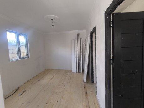 3-комнатный дом, 60 м², Qobu: 25 500 ₼ 3