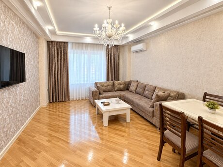 2 otaq · 75 m² · 8/20 mərtəbə, Şah İsmayıl Xətai