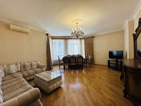 Elan №6495641 - Bakı, 28 May m., 3 otaqlı, 125 m², 12/16 mərtəbə