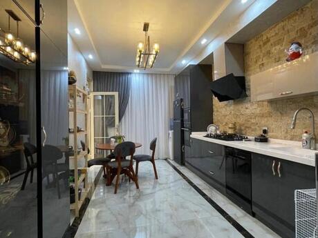 3-room apartment for rent, 140 m², Nizami: 1 500 ₼/mo 3