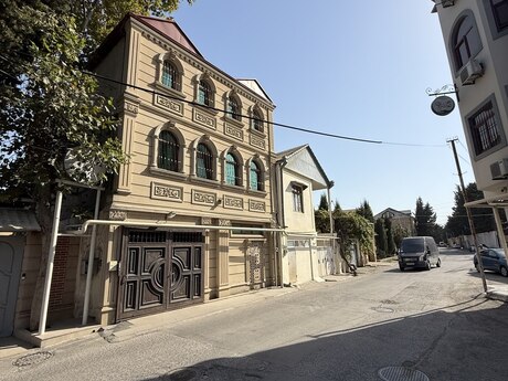 7 otaqlı həyət evi, 295 m², Azadlıq Prospekti: 550 000 ₼ 3