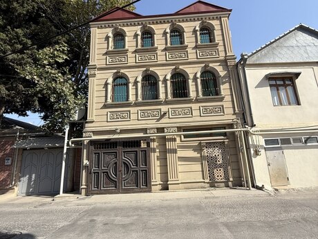Объявление №6495798 - Баку, м. Азадлыг проспекти, 7-комн., 295 м²