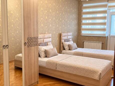 Kirayə 3 otaqlı mənzil, 110 m², Qara Qarayev: 900 ₼/ay 2