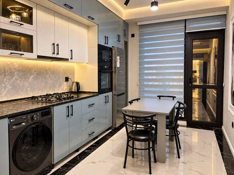 3-room apartment for rent, 120 m², Azadlıq Prospekti: 1 000 ₼/mo 5