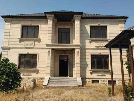 6 rooms · 230 m², Maştağa