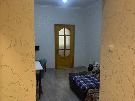 2-room apartment for rent, 40 m², Həzi Aslanov: 500 ₼/mo 3