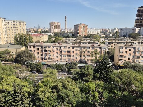 3 otaq · 125 m² · 8/12 mərtəbə, Memar Əcəmi