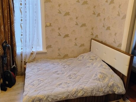 4-room apartment for rent, 90 m², Nizami: 800 ₼/mo 2