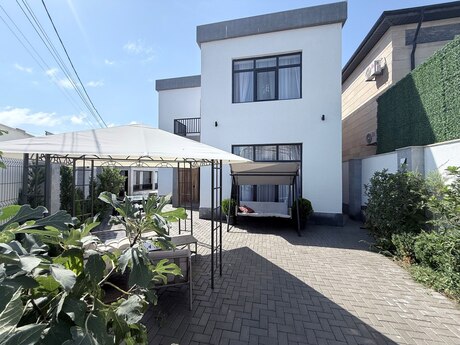 Elan №6215562 - Bakı, Novxanı q., 5 otaqlı, 200 m²