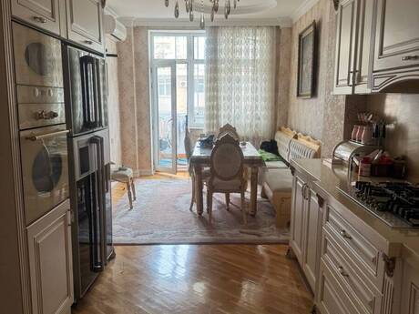4-room apartment, 192 m², Nəsimi: 475 000 ₼ 3