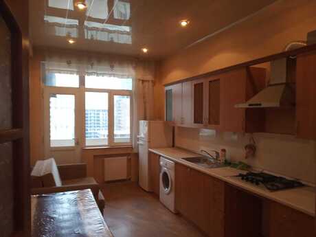 Kirayə 1 otaqlı mənzil, 62 m², İnşaatçılar: 550 ₼/ay 3