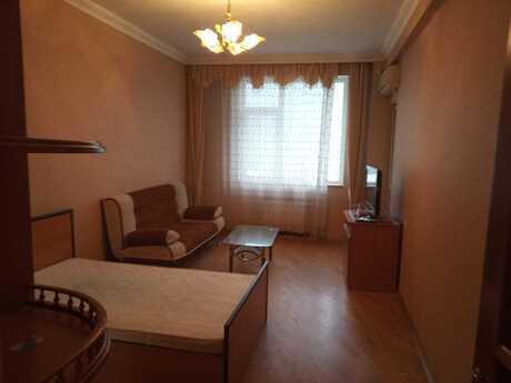 Kirayə 1 otaqlı mənzil, 62 m², İnşaatçılar: 550 ₼/ay 4