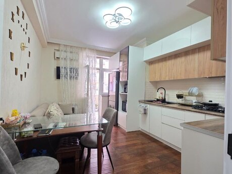 Продаётся 3-комнатная квартира в новостройке, İnşaatçılar, 117 м², 258 000 AZN, фото 3 / 8