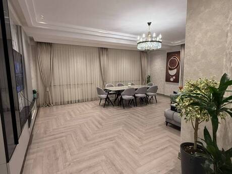 Elan №6496526 - Bakı, Gənclik m., 3 otaqlı, 142 m², 7/16 mərtəbə