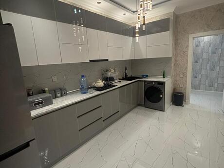 3-room new-build apartment for sale in 20 Yanvar, 100 m², 280 000 AZN, photo 5 / 12