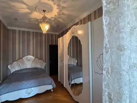 2-комнатная квартира, 80 м², Nəsimi: 235 000 ₼ 3