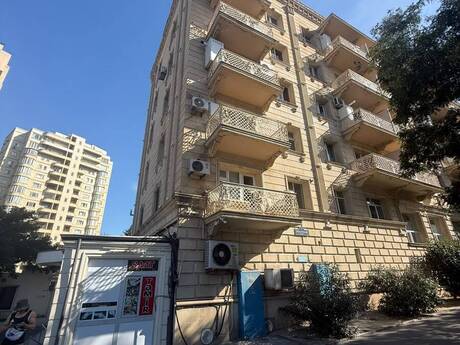 4 rooms · 80 m² · floor 2/6, Elmlər Akademiyası