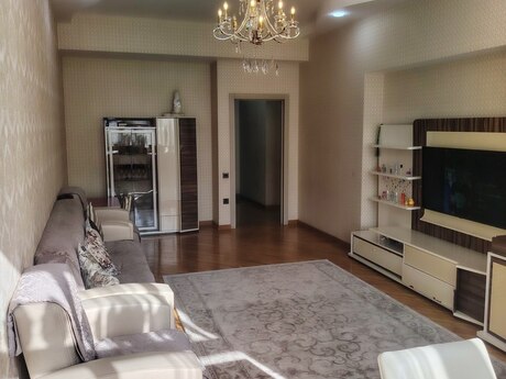 2-room apartment, 106 m², Elmlər Akademiyası: 350 000 ₼ 2