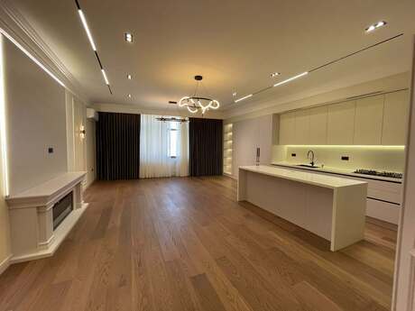 4-комнатная квартира, 190 м², 28 May: 1 200 000 ₼ 2