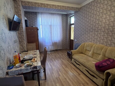 Объявление №6496427 - Баку, пос. Масазыр, 2-комн., 42 м², 1/8 этаж