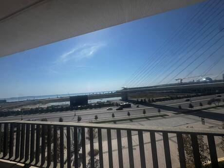 4 otaq · 177 m² · 3/10 mərtəbə, Ağ şəhər