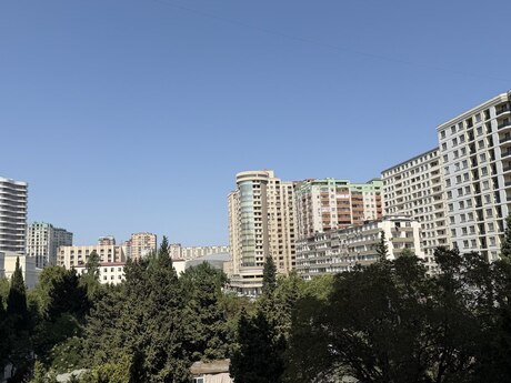 3-room new-build apartment for sale in Gənclik, 99 m², 380 000 AZN, photo 2 / 12
