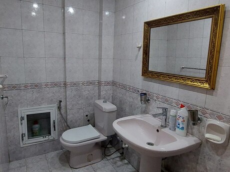 3-room apartment for rent, 90 m², Gənclik: 900 ₼/mo 4